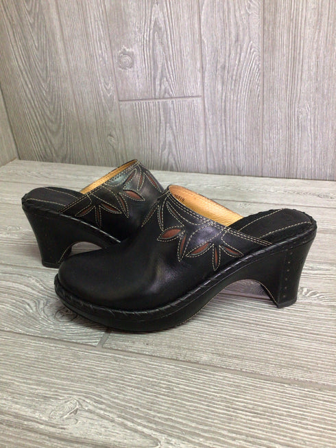 Frye Mules Size 6